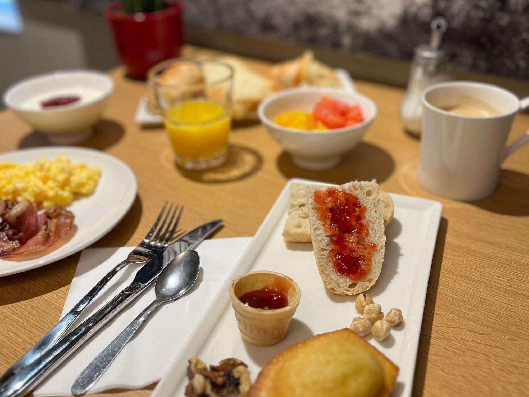 Ibis Tours Nord Hotell Eksteriør bilde