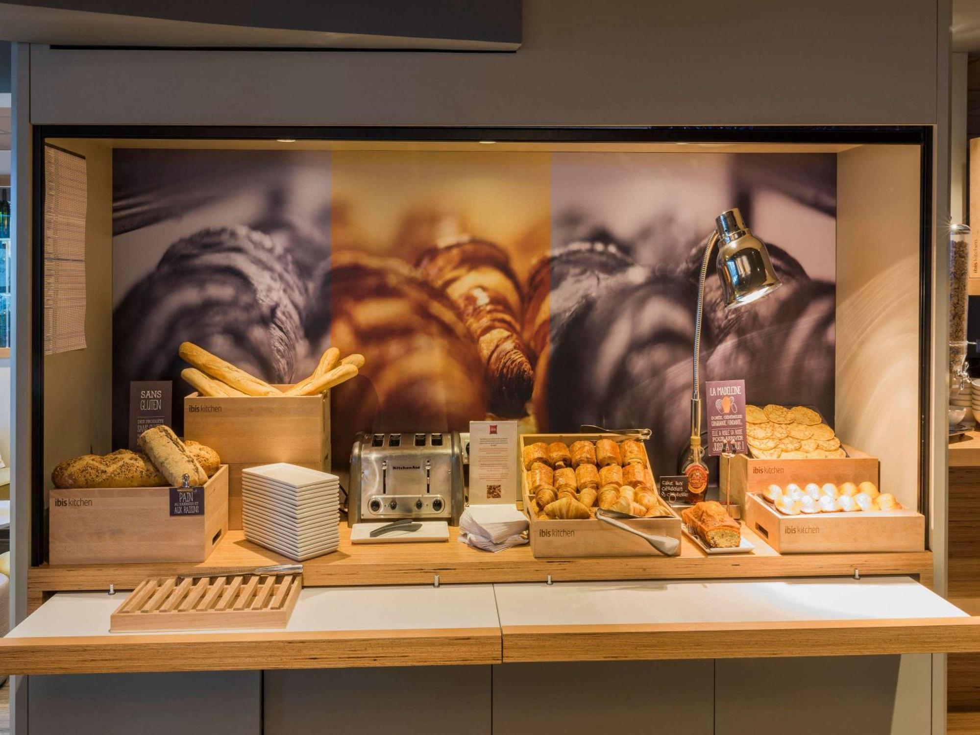 Ibis Tours Nord Hotell Eksteriør bilde