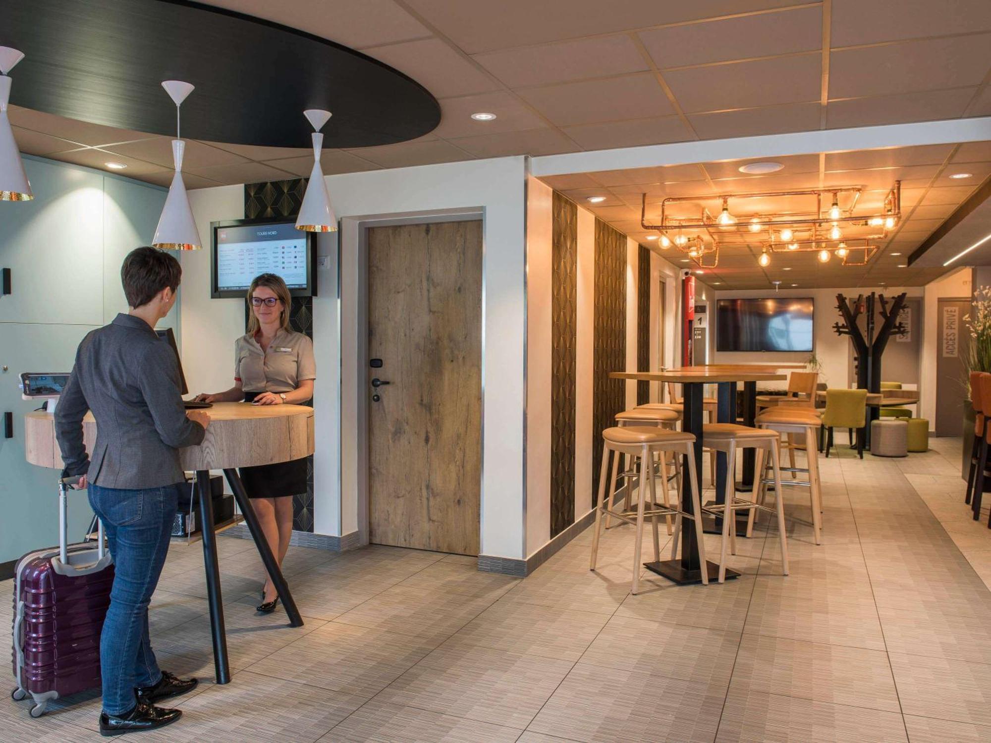 Ibis Tours Nord Hotell Eksteriør bilde